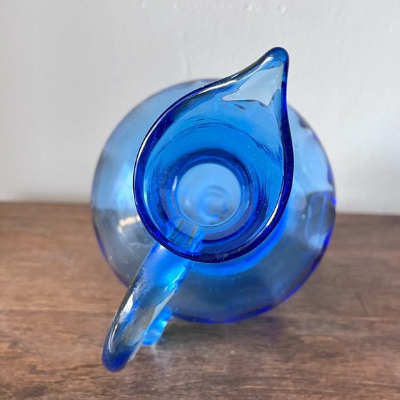 Vintage MCM Hand Blown Teal Blue Glass Pitcher 8” - Picture 3 of 7